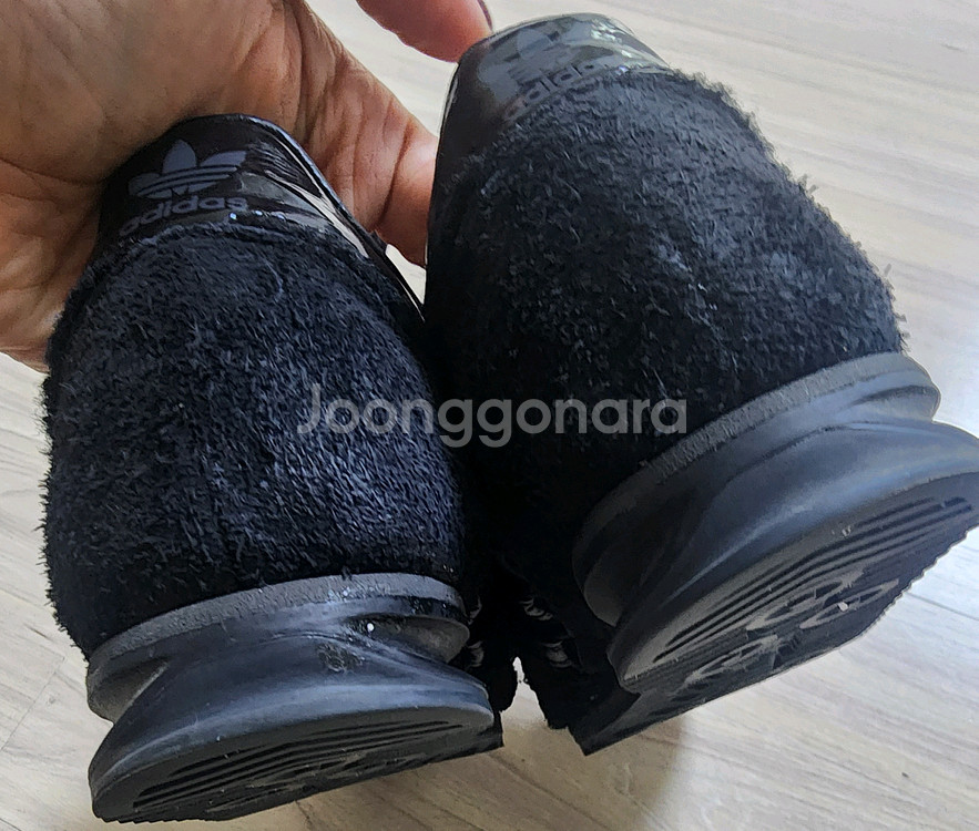 아디다스캐롤라인후 245--5