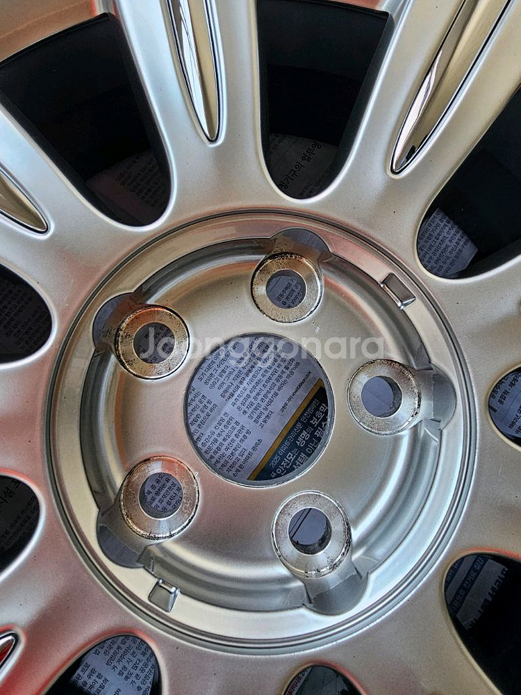 뉴에쿠스 vi/순정17인치/중고휠 1개/개인/팝니다.--2