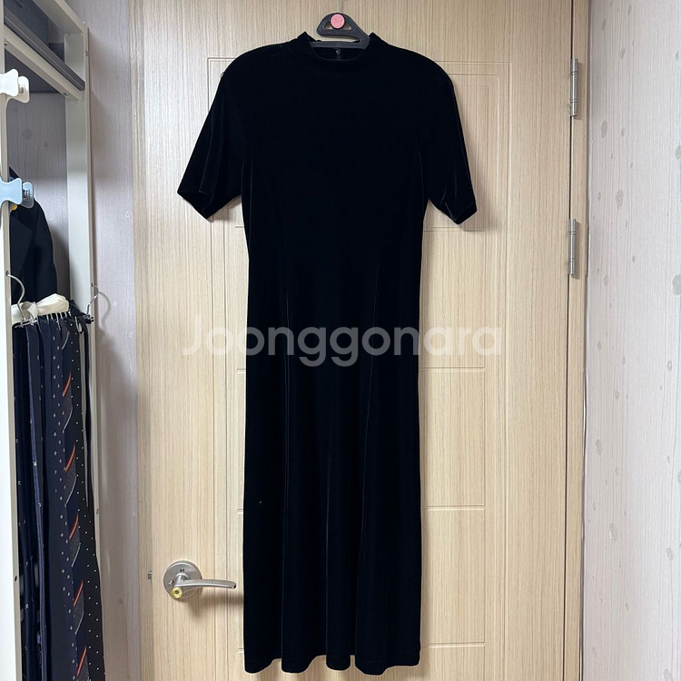 고급 벨벳 반팔 롱원피스 롱드레스 블랙--2