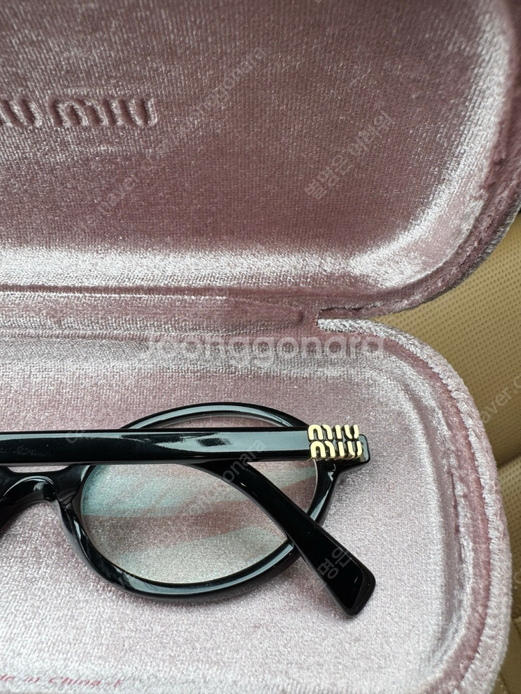 미우미우 블랙프레임 안경테--3