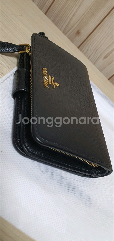 프라다 사피아노 반지갑 정품S급(감정O)루이비통구찌디올--4