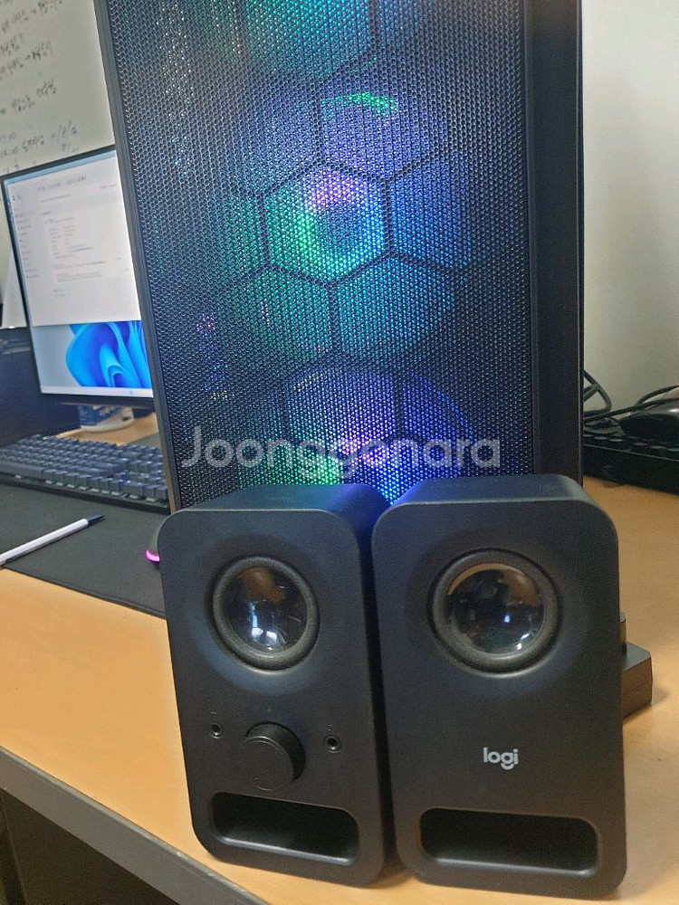 9800X3D 게이밍 pc 본체 + 모니터 추가가능--3