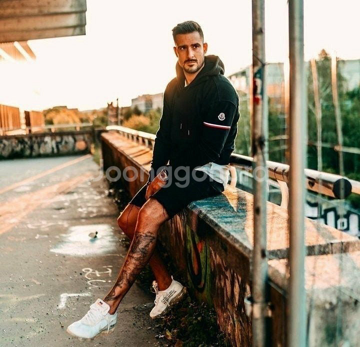 몽클레어 암밴딩 후드티--4