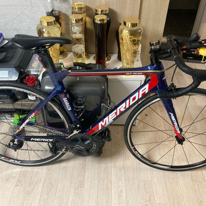 메리다 리액토 4000 2018 팀 바레인