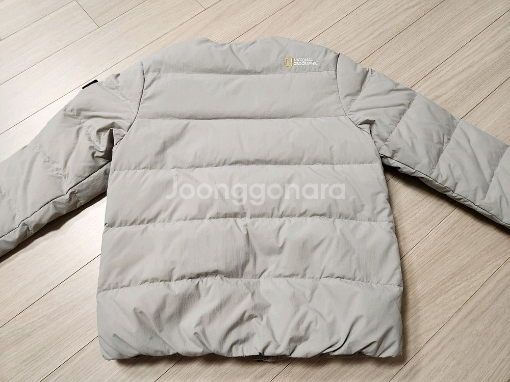 내셔널지오그래픽 키즈 오리털 경량 패딩 130(베이지)--1
