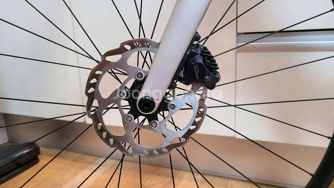 인하 로드명가 BMC 팀머신 SLR FIVE 신형105 Di2 카본 급매--6