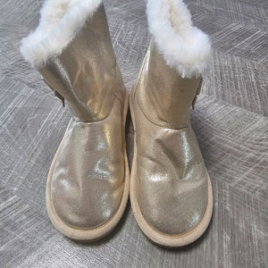 (가격인하) 베네통키즈 여아 털부츠 190사이즈