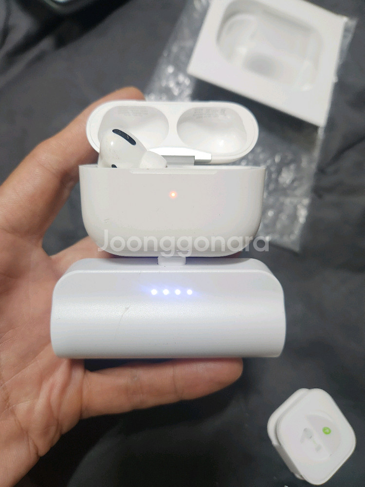 에어팟 프로1 본체.유닛,박스,케이블,보조배터리 해서 판매합니다--1