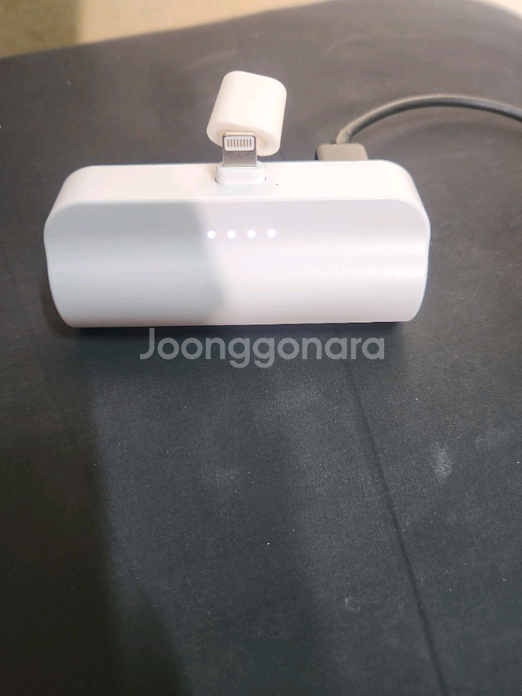 에어팟 프로1 본체.유닛,박스,케이블,보조배터리 해서 판매합니다--4