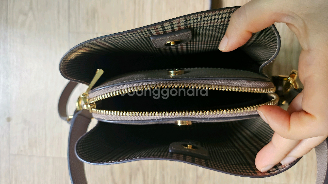 닥스 미니 버킷백 크로스백--2