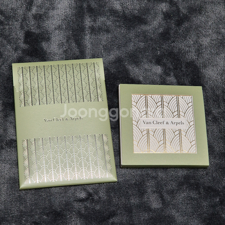 반클리프 구성품 쥬얼리 닦는 천 + 관리법 책자(북렛)--1