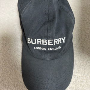 버버리 로고 캡