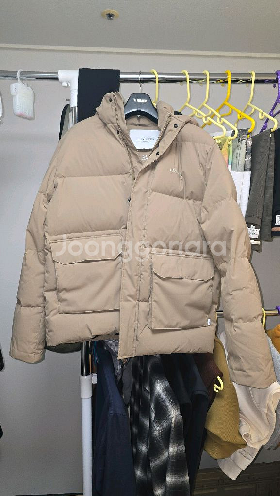 LES DEUX 다크베이지 구스 다운 자켓 판매해요.--0