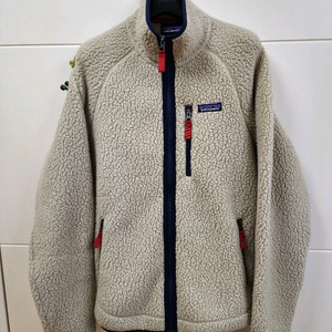 파타고니아 레트로 파일 플리스 자켓 판매합니다.