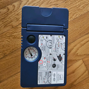 자동차 타이어 공기압 충전기 팝니다