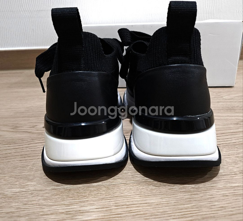 슈콤마보니 스니커즈 운동화--3