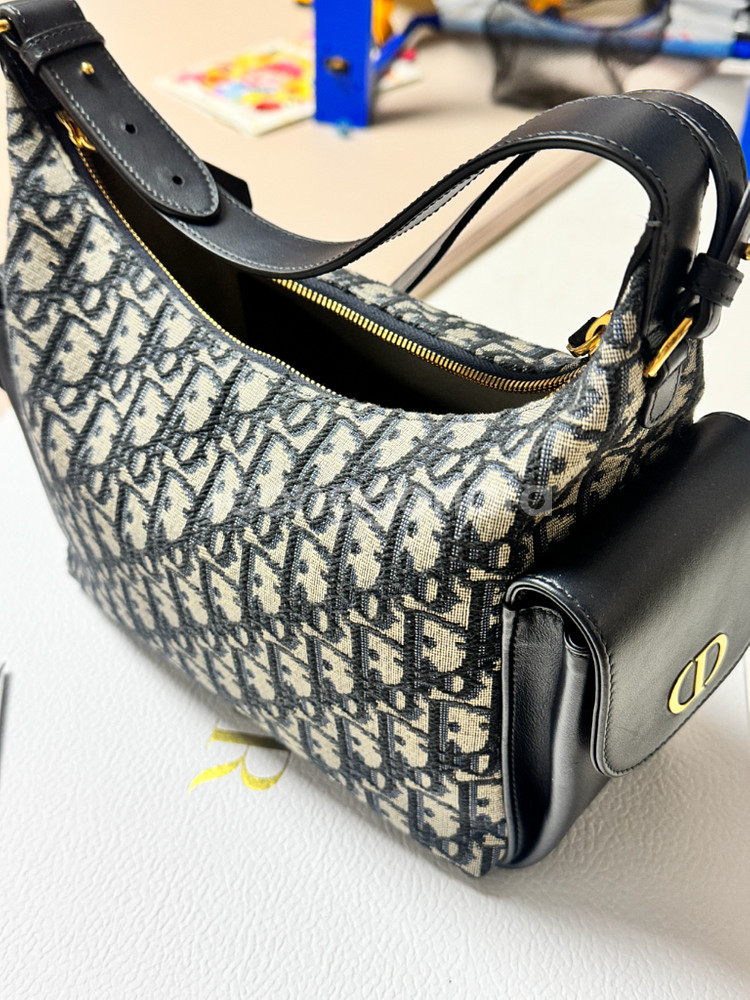 디올 D드림 오블리크 미디움 토트잭--2