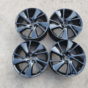 더뉴 제네시스G70 페이스리프트 19인치 블랙휠 순정휠 중고휠