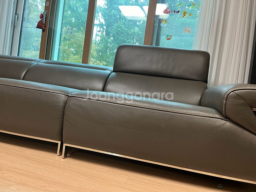 자코모 드렁큰 4인용 가죽 소파--3