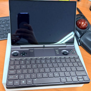 GPD WIN MAX2: AMD AI9 HX370 64G+1T