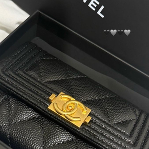 샤넬 보이 캐비어 금장 카드지갑