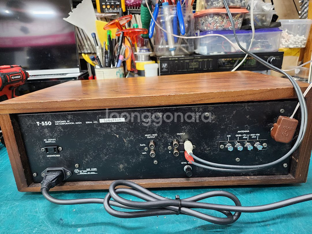 럭스맨 우드형빈티지바리콘튜너 T550 입니다--3