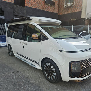 스타리아 라운지 프레스티지 9인승 4륜 풀옵션 캠핑카 ‘인터스텔라’ (성우모터스 정품, 무사고)