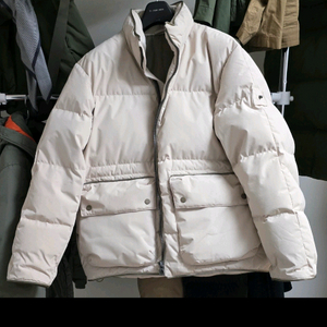 시리즈 구스 다운 점퍼 판매해요.