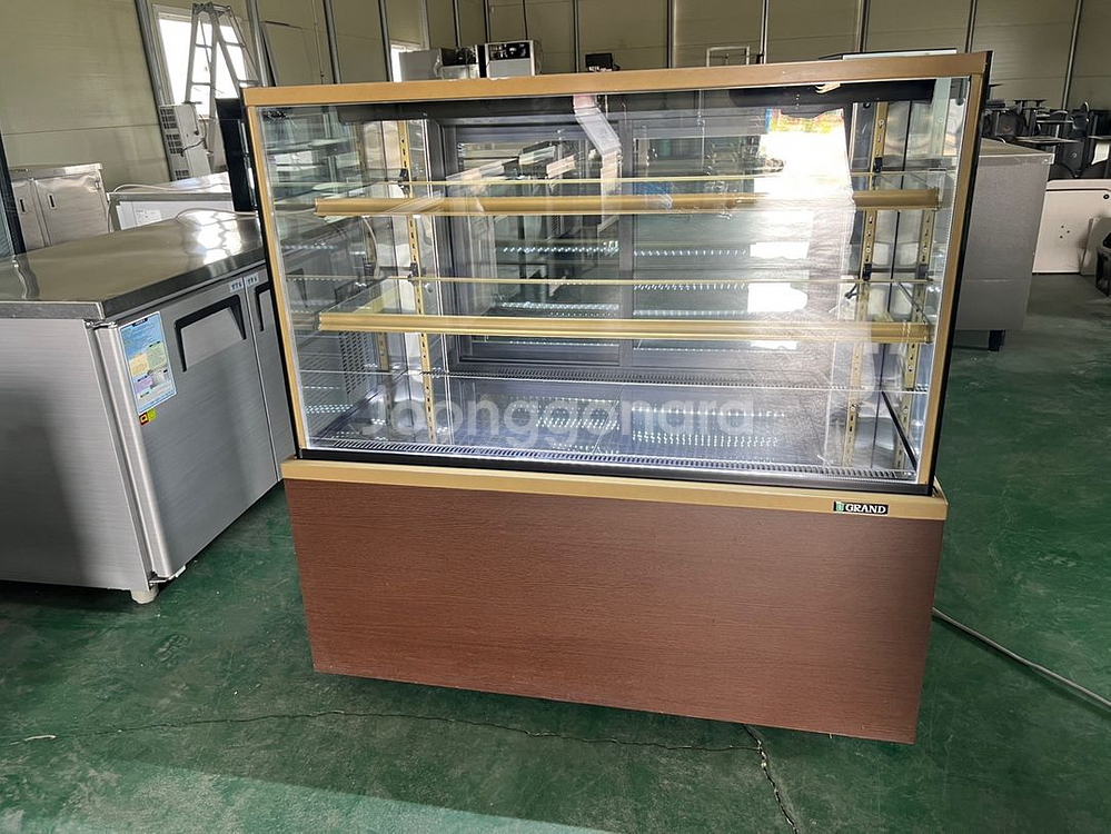 중고쇼케이스 그랜드 우성 1200 사각쇼케이스 80만원--0