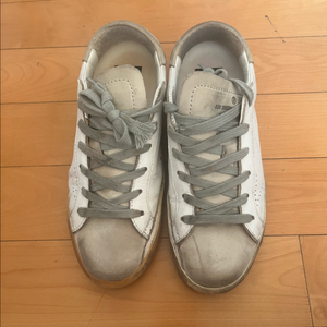 골든구스 스니커즈35