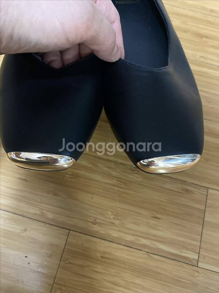 THELLESTREET 블랙 플랫 슈즈 250mm 새상품--1