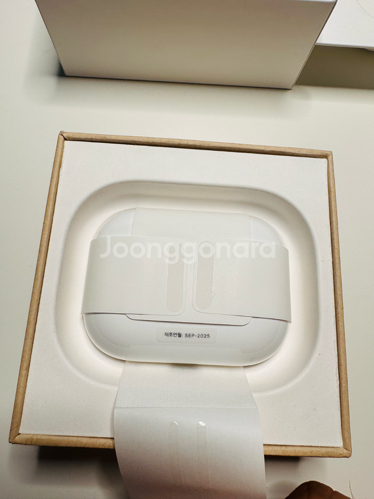 미사용 새제품 에어팟 프로 2세대 풀박스--1