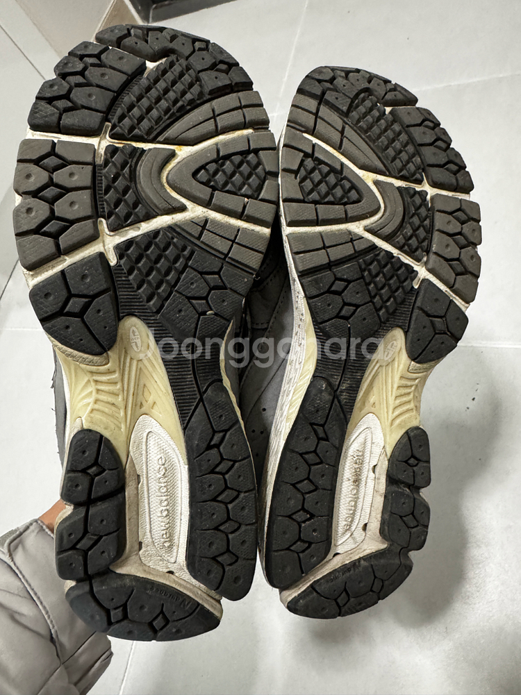 뉴발란스 2002r 260--2