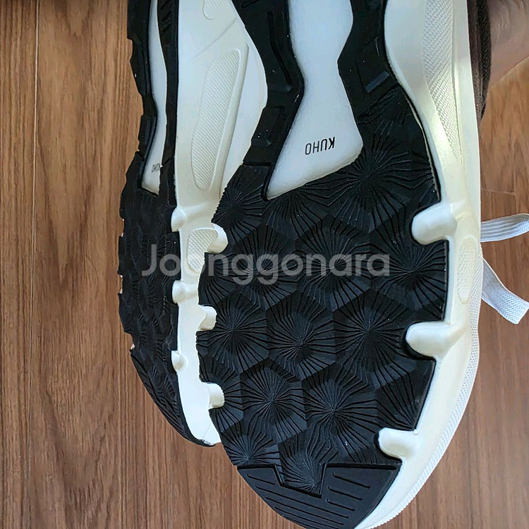 구호 스니커즈 240--1