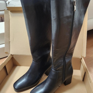 가죽 롱부츠 235 새상품 포장 그대로