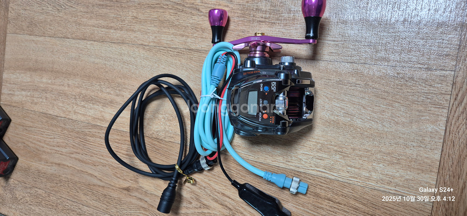 시보그 200j-dh 전동릴 팝니다.--5