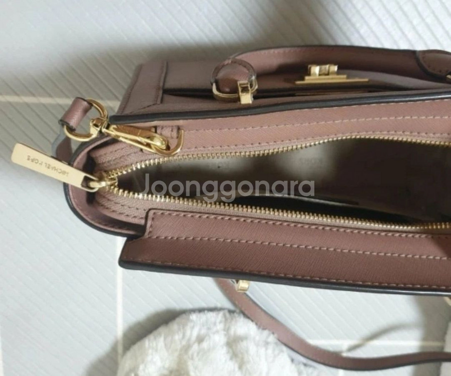 마이클코어스 티나 메신저 토트백 더스티로즈--3