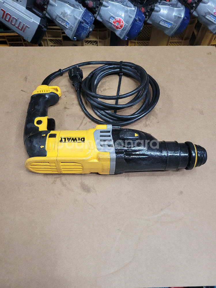 디월트함마드릴 D25143 앙카드릴 로타리함마드릴 유선--3