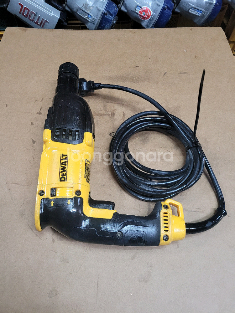 디월트함마드릴 D25132 앙카드릴 로타리함마드릴--8