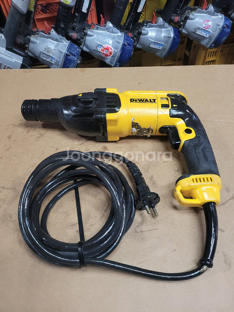 디월트함마드릴 D25132 앙카드릴 로타리함마드릴--4