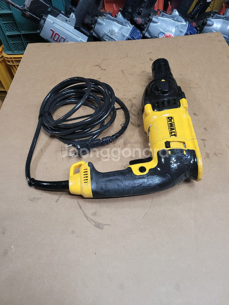 디월트함마드릴 D25132 앙카드릴 로타리함마드릴--3