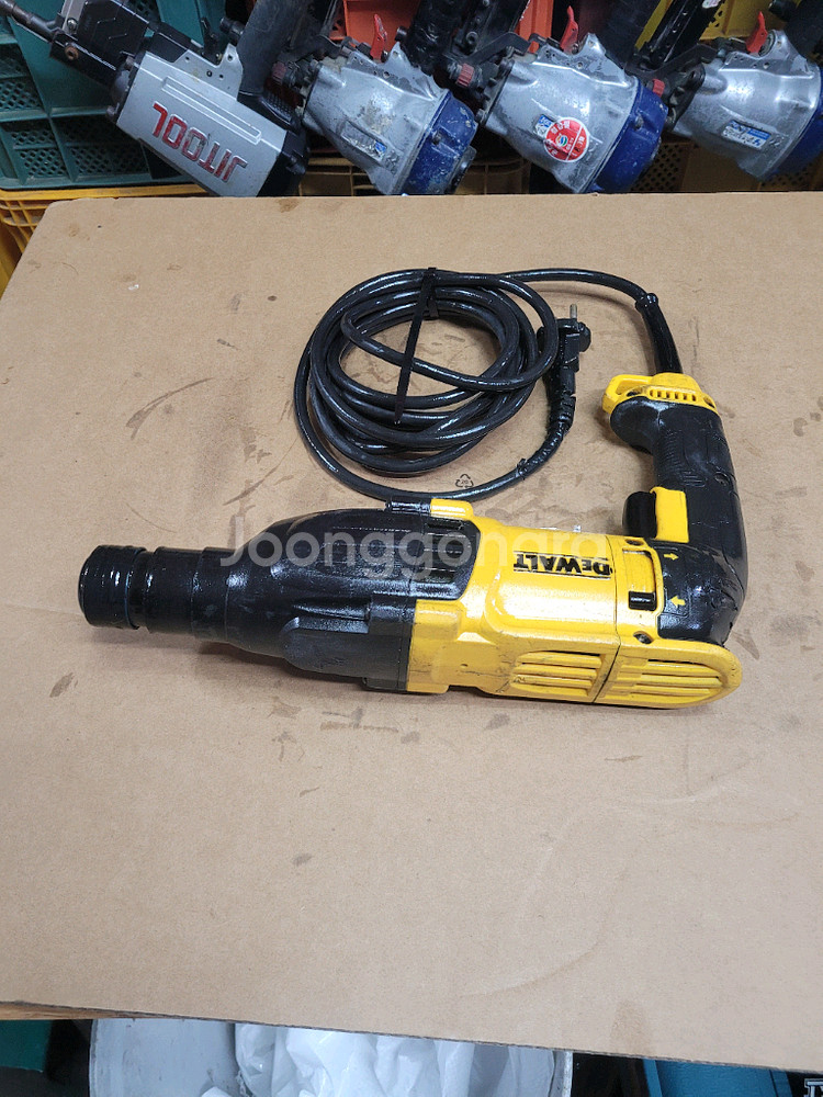 디월트함마드릴 D25132 앙카드릴 로타리함마드릴--8