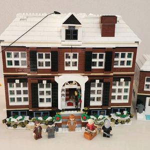 레고 21330 나호롤집에 중고 (조립상태)