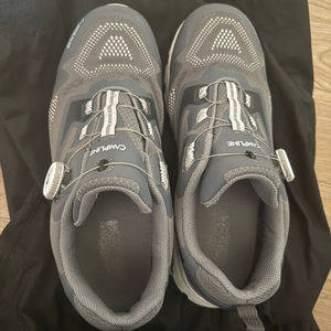 캠프라인 플래시S 4인치 고어텍스 다이얼 안전화입니다작업화로 사용하기 좋은 제품이에요신발만 있습니다비싼제품이라 신발