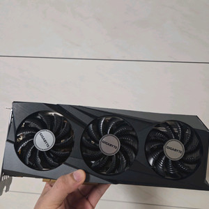 기가바이트 RX 6700 XT 그래픽카드