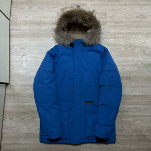 아크네스트 패딩 점퍼