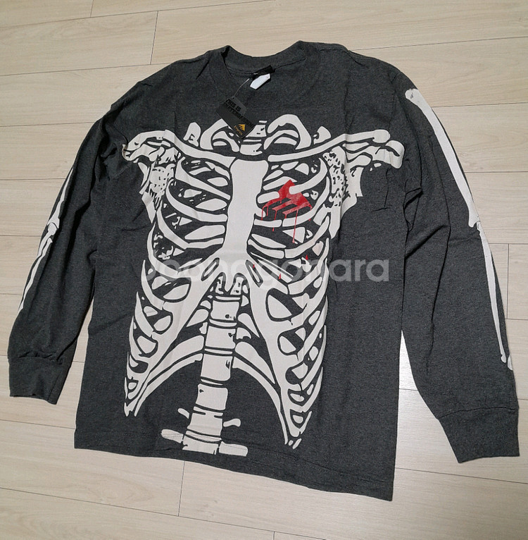 (새상품) 이메리카 긴팔티셔츠 (S)--0