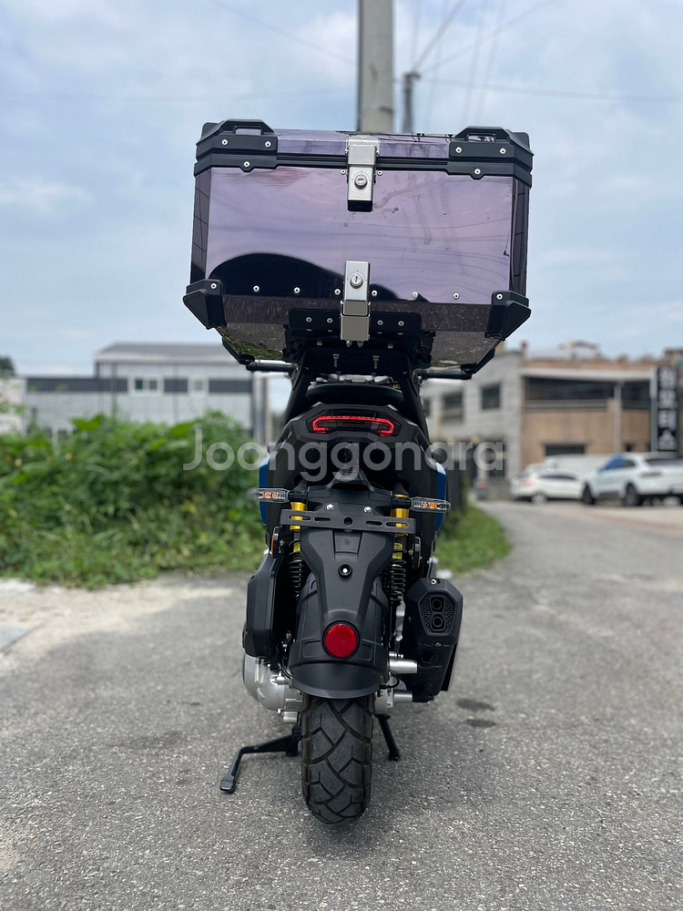 신차급) xdv300 23년식 270키로 최저가 판매--3