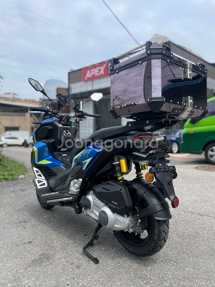 신차급) xdv300 23년식 270키로 최저가 판매--4