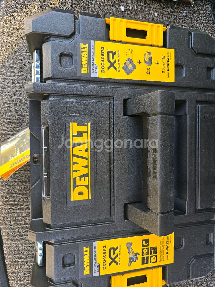 디월트 그라인더 팝니다.--0